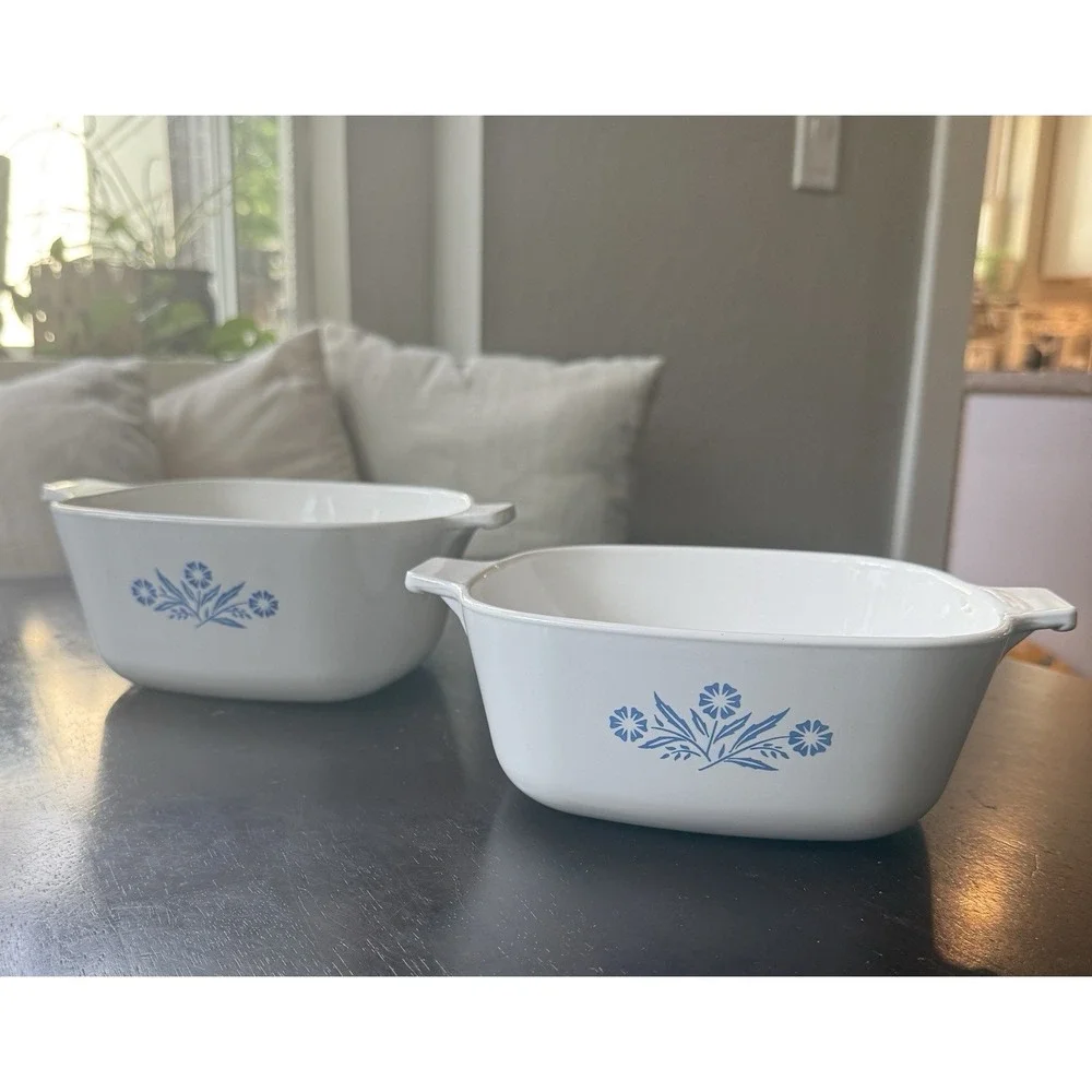 2 Vintage Corning Ware Blue Cornflower Casserole Dishes No Lids 1 1/2 q & 1 3/4q